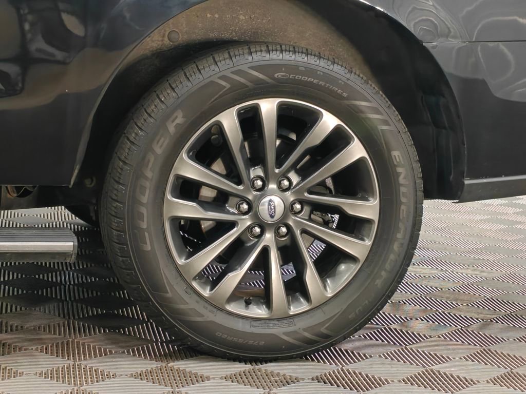 Used 2020 Ford Expedition Limited image 65