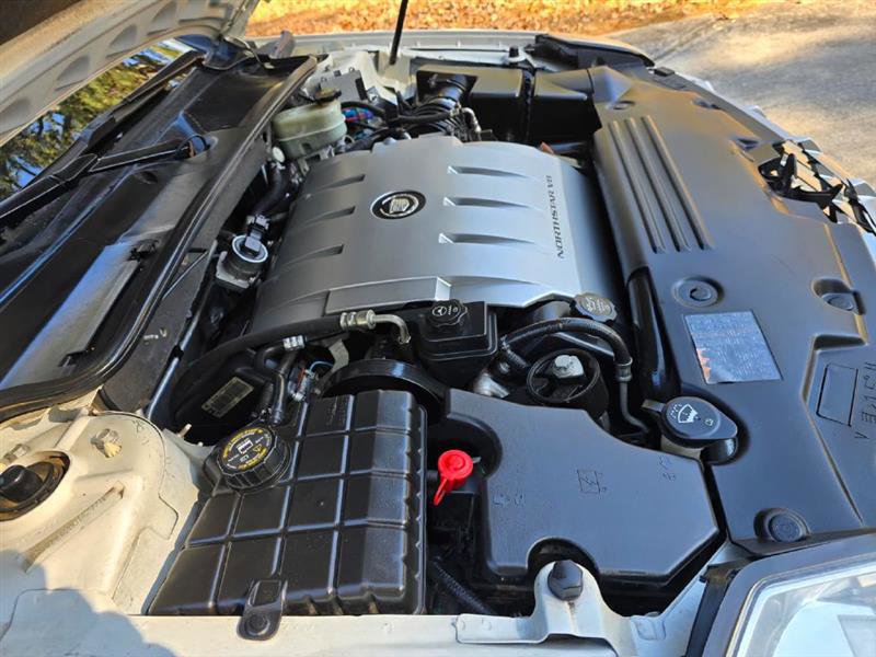 Used 2011 Cadillac DTS Luxury image 29