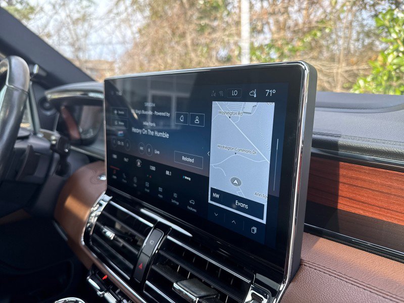 Used 2022 Lincoln Navigator Reserve image 27