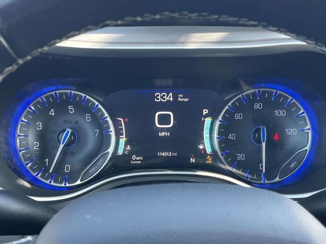 Used 2020 Chrysler Pacifica Touring-L w/ Advanced Safetytec Group image 35