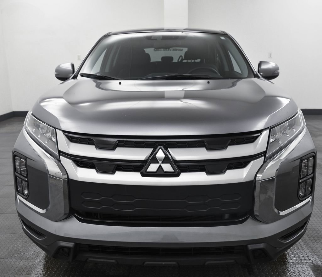 Used 2025 Mitsubishi Outlander Sport SE image 3