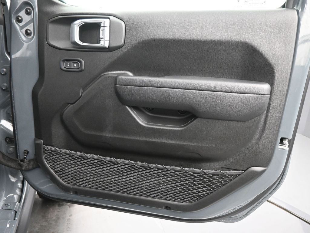 Used 2025 Jeep Wrangler Unlimited Rubicon 4xe w/ Safety Group image 20