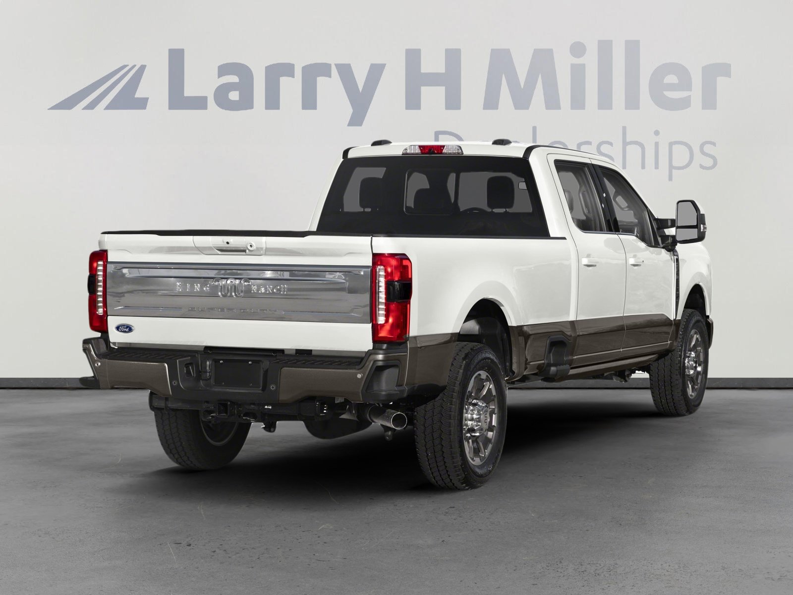 Used 2025 Ford F350 King Ranch w/ Chrome Package image 3