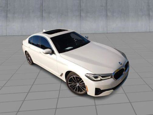 Used 2022 BMW 530i xDrive w/ Executive Package AWD/4WD image 2