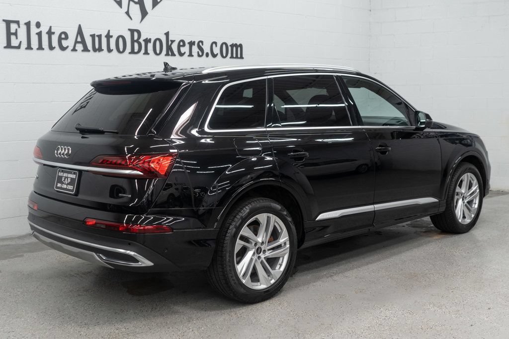 Used 2023 Audi Q7 3.0T Premium w/ Convenience Package AWD/4WD image 38