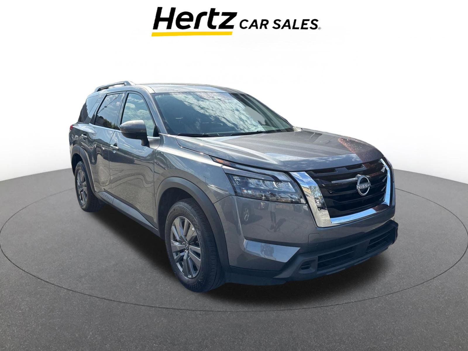 Used 2025 Nissan Pathfinder SV image 1