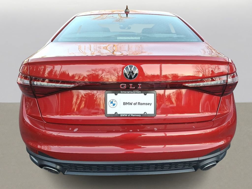 Used 2025 Volkswagen Jetta GLI Autobahn image 5