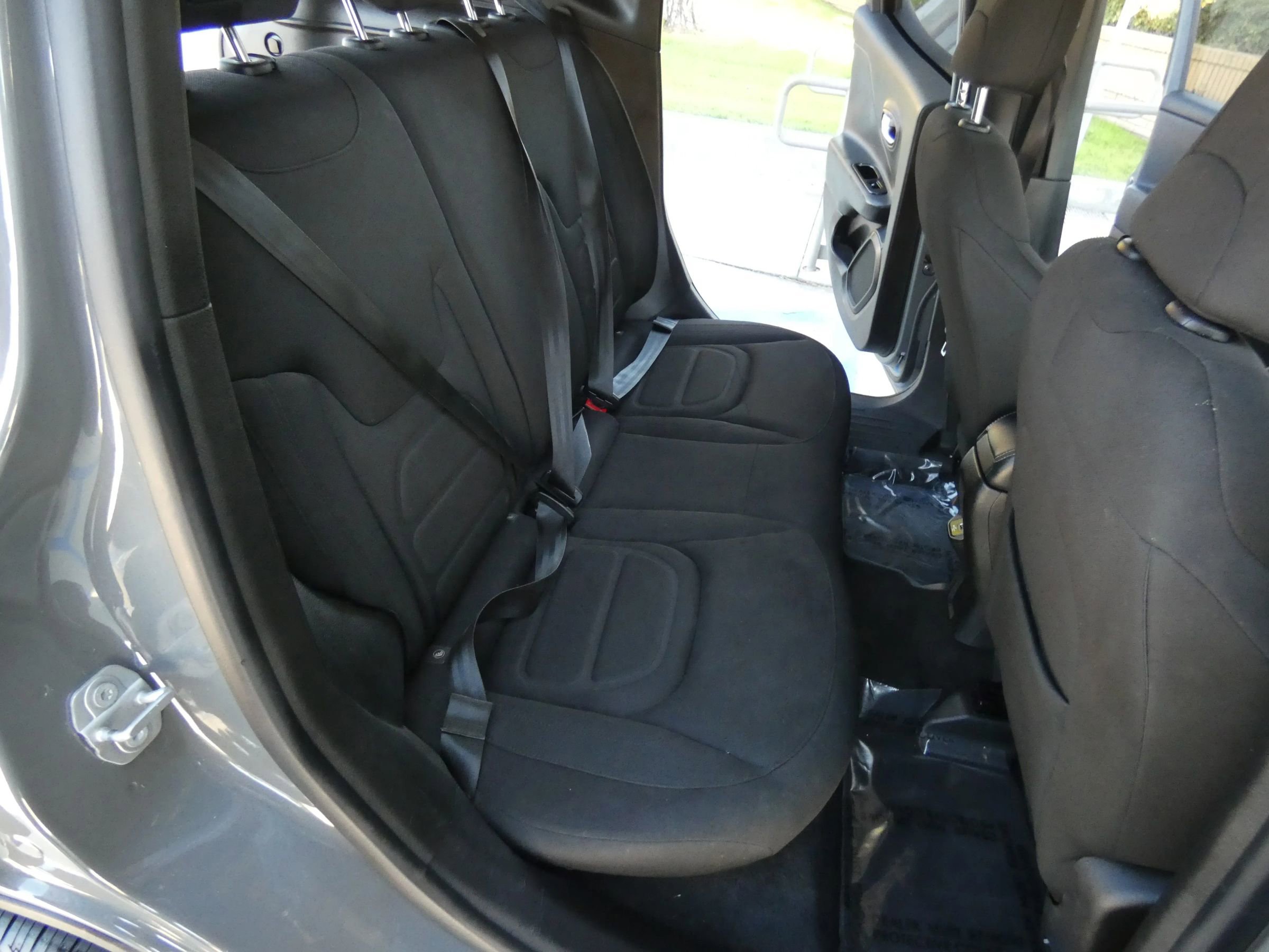 Used 2022 Jeep Renegade Latitude image 40