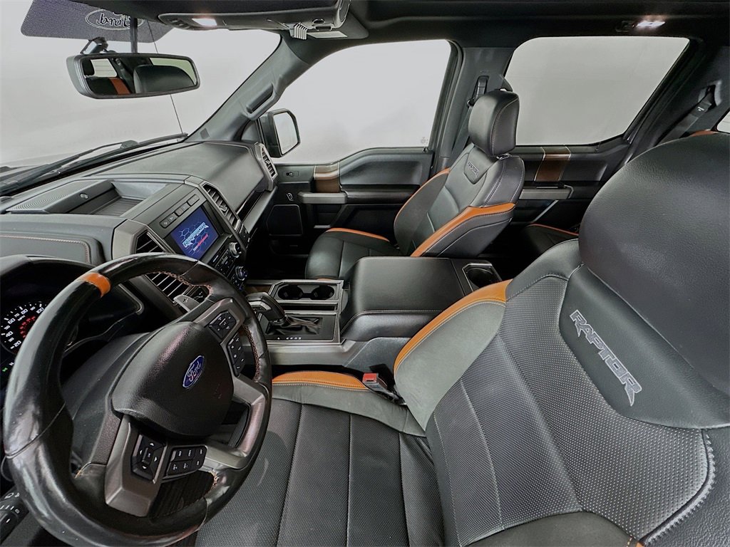Used 2018 Ford F150 Raptor w/ Equipment Group 802A Luxury image 11