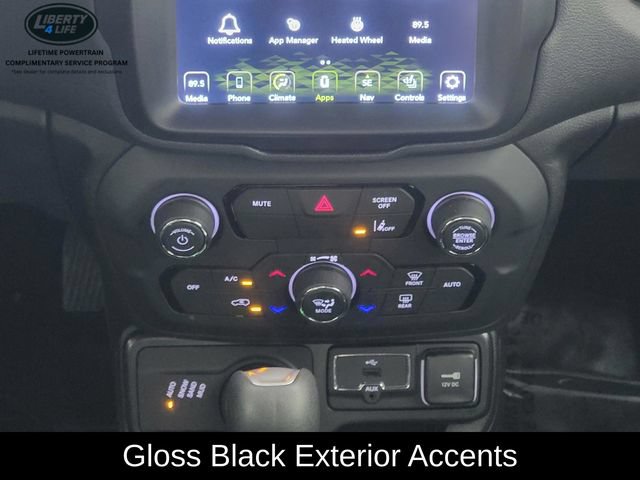 Used 2022 Jeep Renegade Altitude w/ Convenience Group AWD/4WD image 23