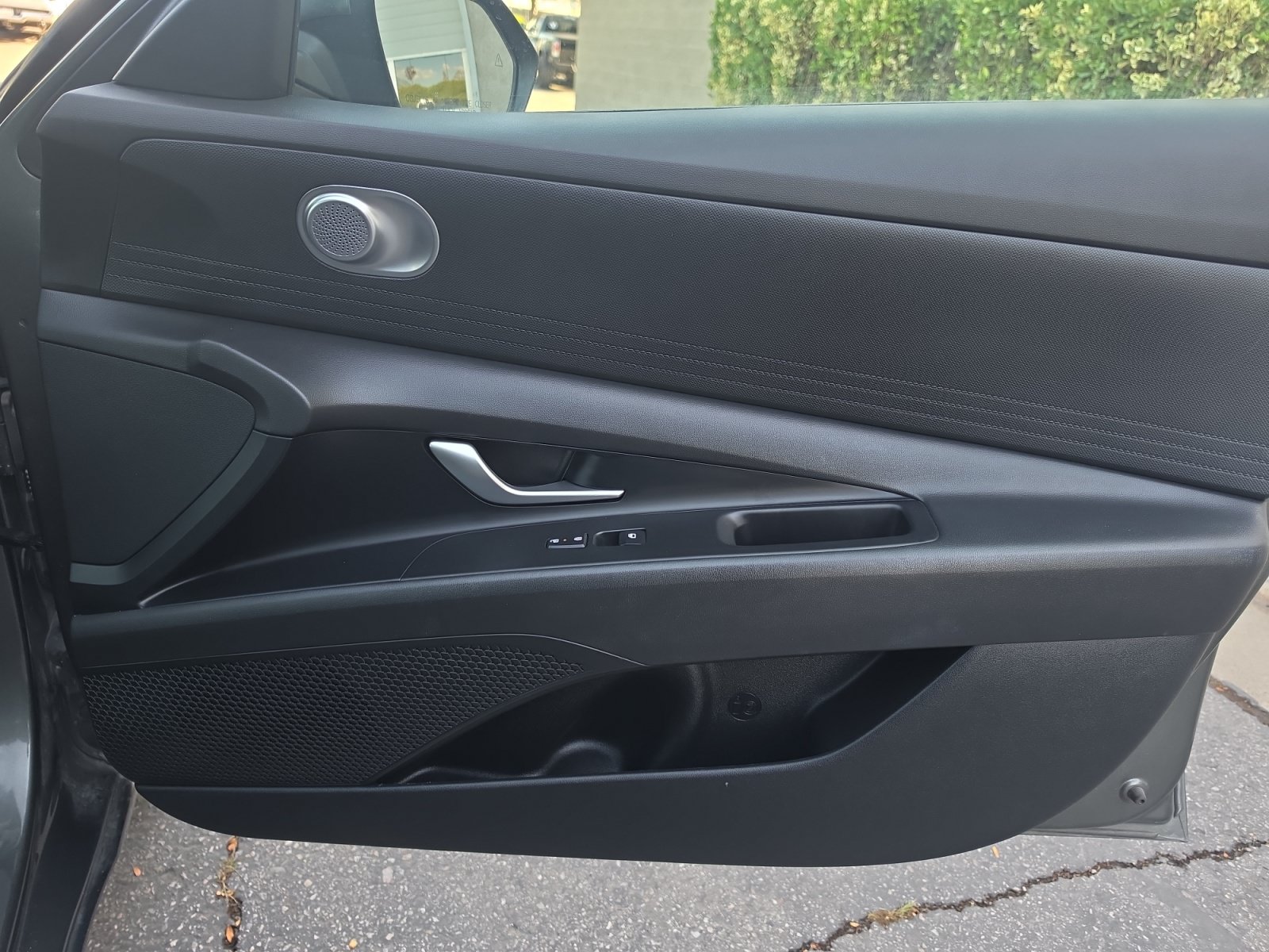 Used 2024 Hyundai Elantra SEL FWD image 27