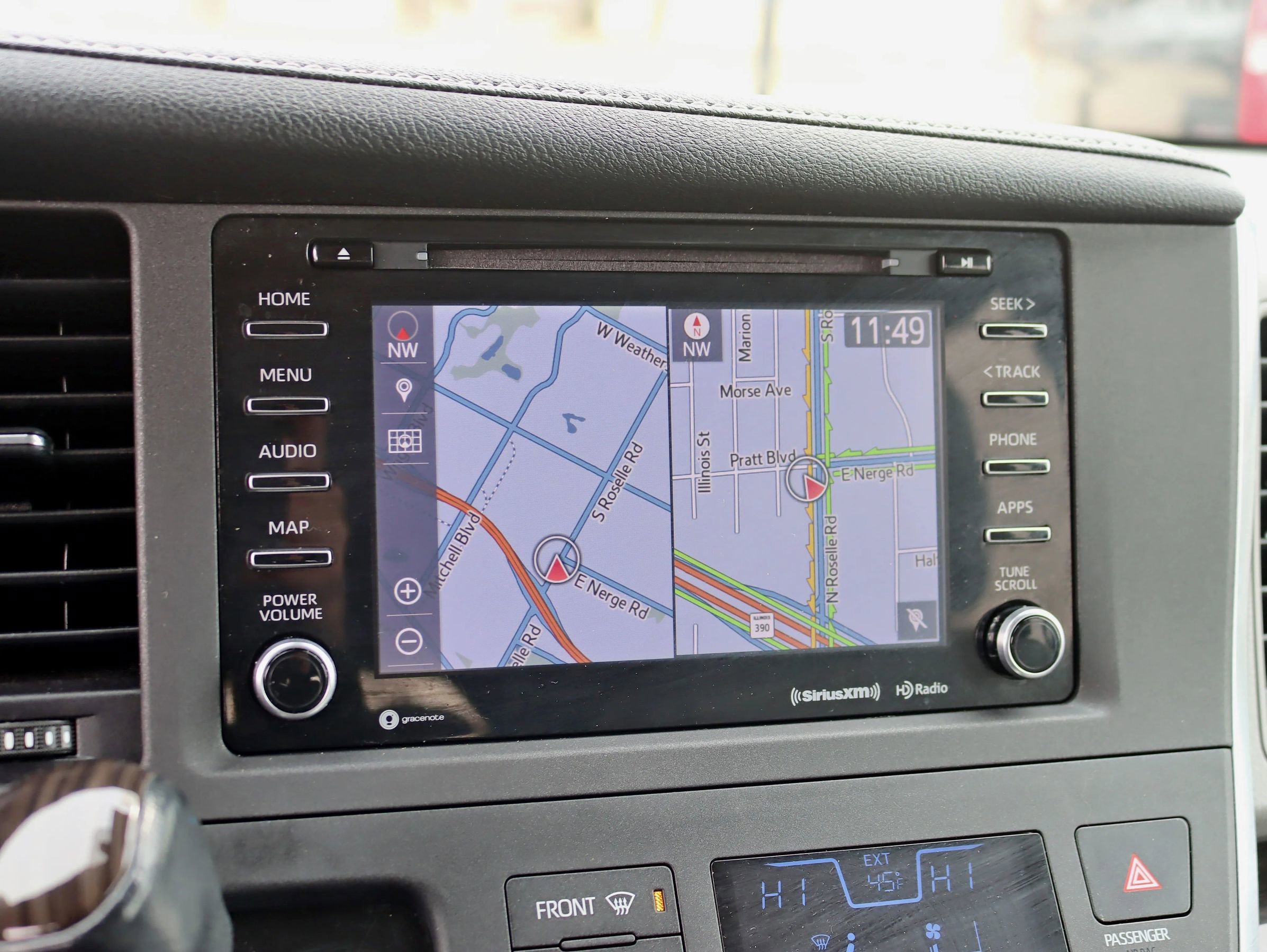 Used 2018 Toyota Sienna XLE w/ XLE Navigation Package FWD image 20