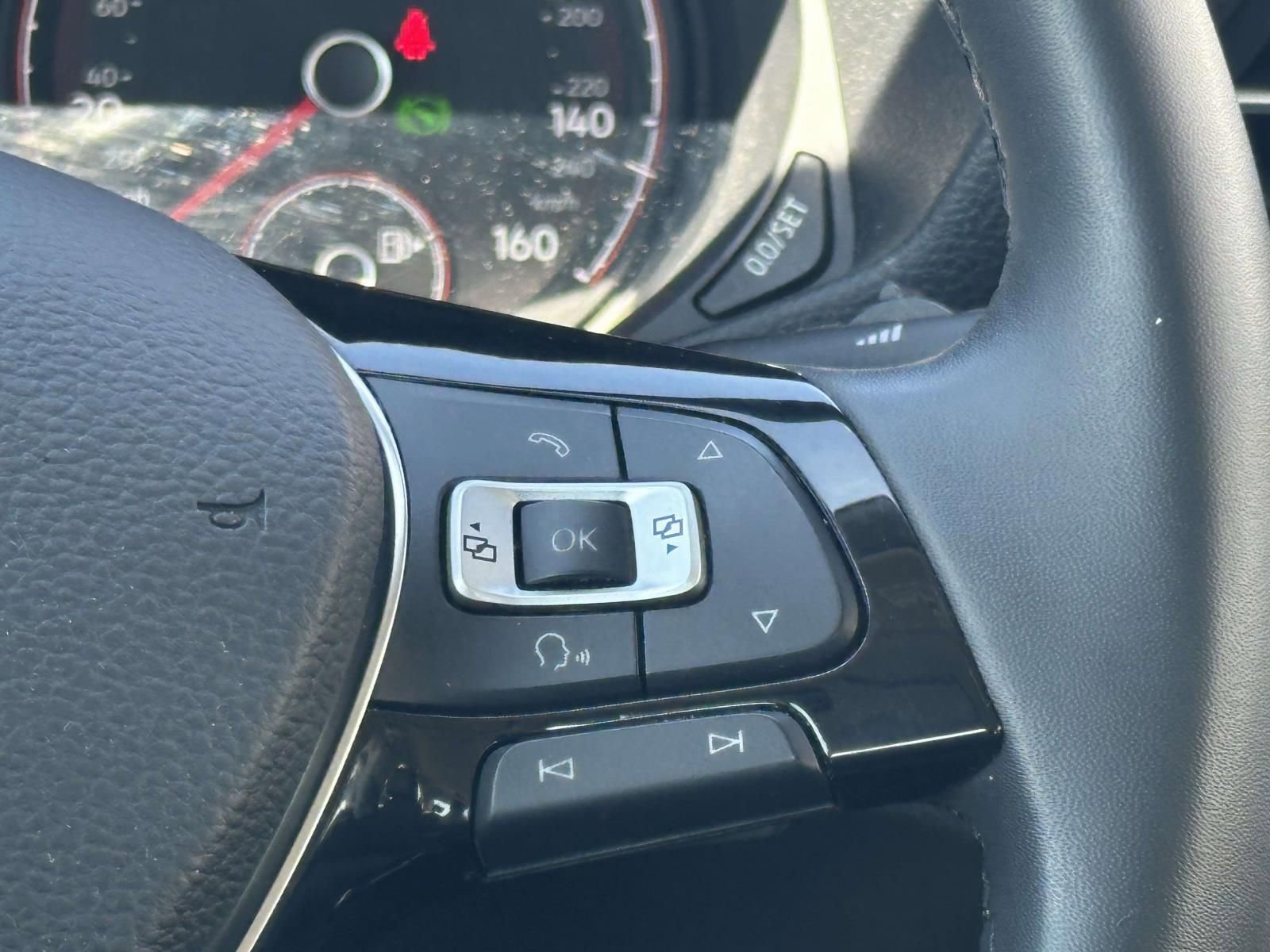 Used 2022 Volkswagen Passat 2.0T SE image 24