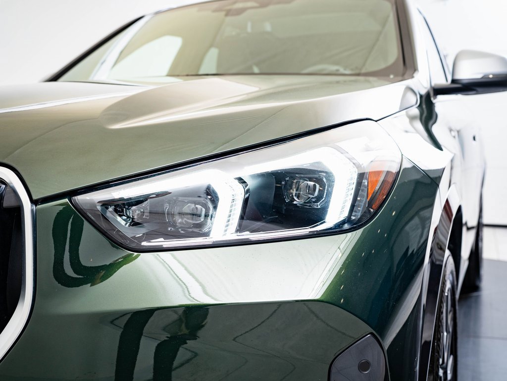 Used 2024 BMW X1 xDrive28i w/ Premium Package image 16