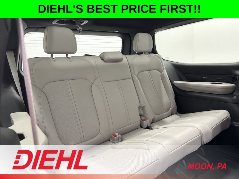 New 2026 Jeep Grand Wagoneer 4WD w/ Premium Group I image 14