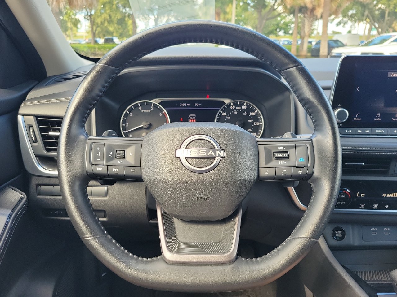 Used 2025 Nissan Rogue SV FWD image 16