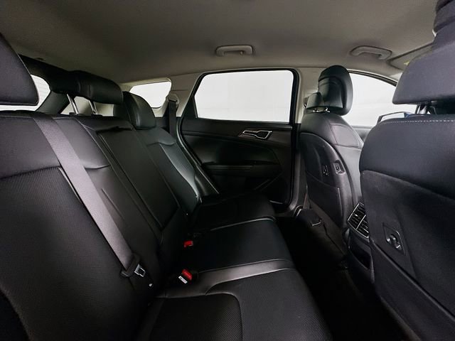 Used 2024 Kia Sportage EX image 25