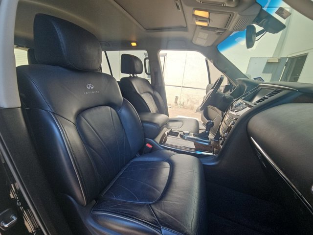 Used 2013 INFINITI QX56 4WD w/ Deluxe Touring Pkg image 18