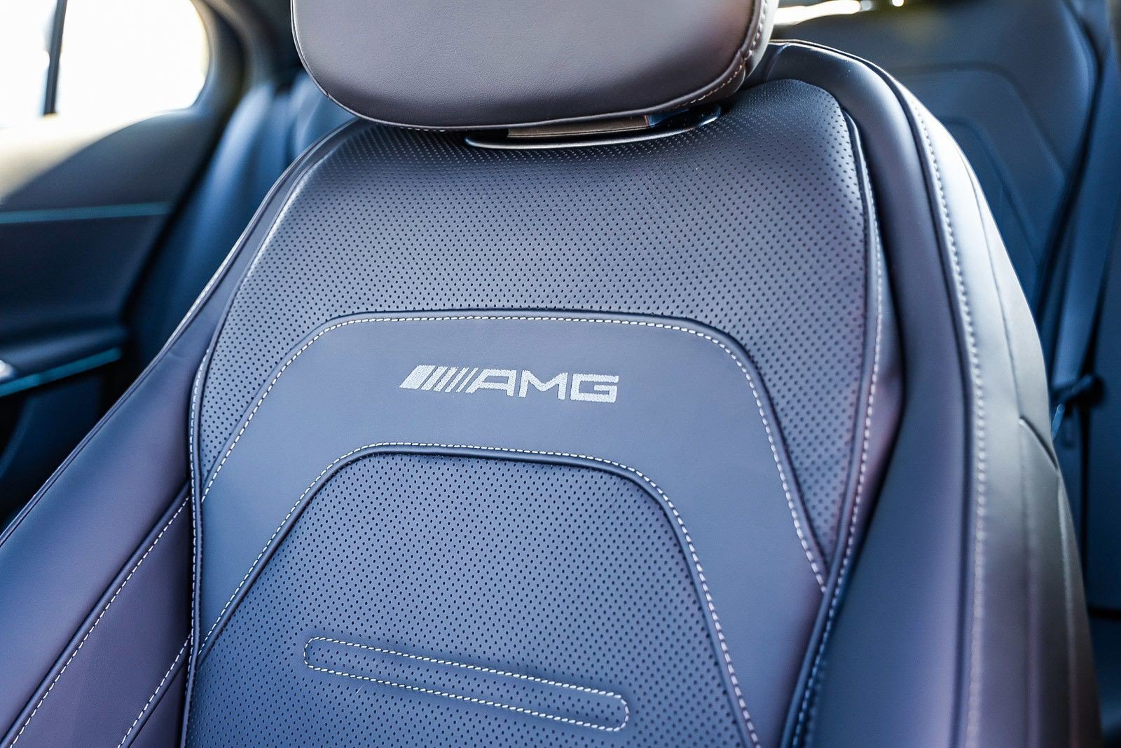 New 2026 Mercedes-Benz E 53 AMG e 4MATIC Sedan image 27