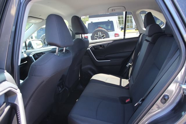 Used 2024 Toyota RAV4 LE AWD/4WD image 23