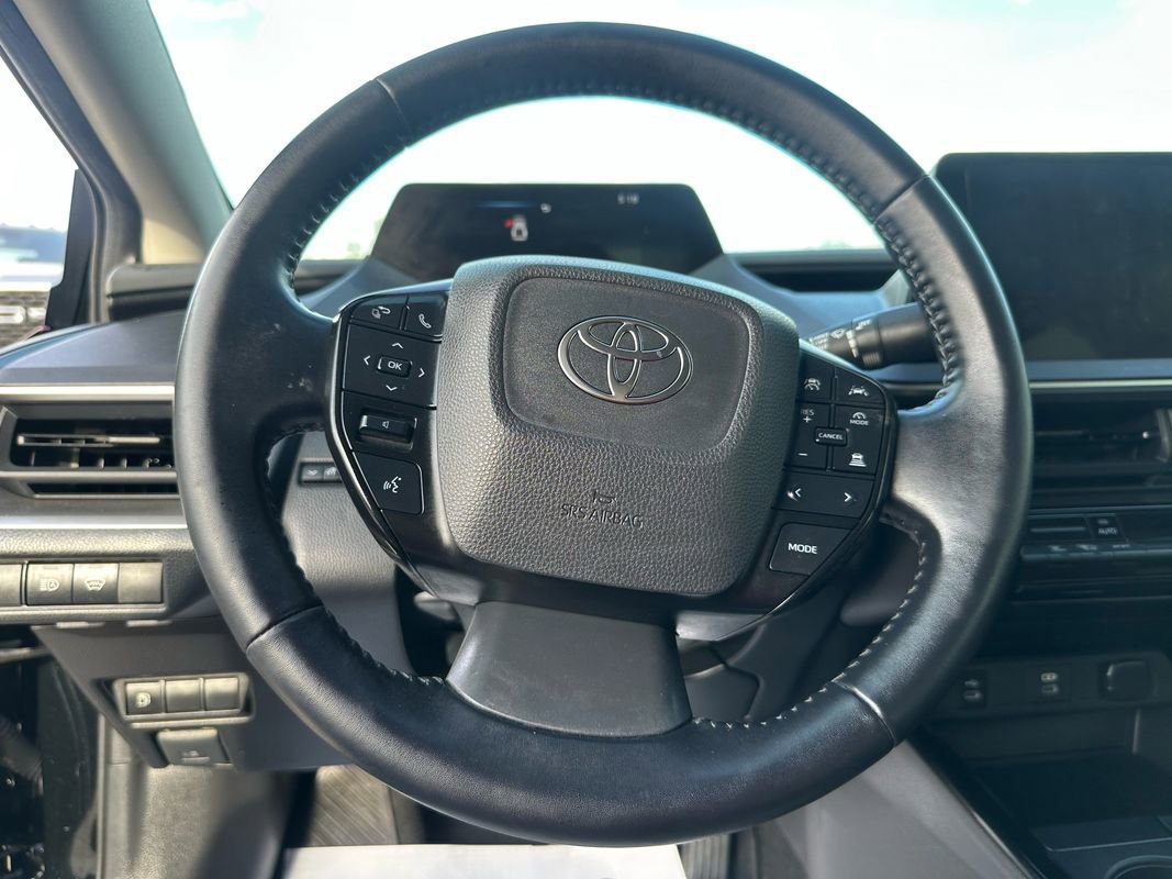 Used 2023 Toyota Prius LE image 37