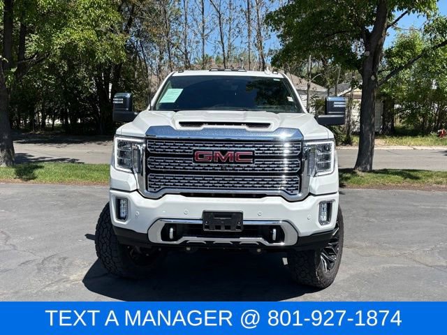 Used 2022 GMC Sierra 3500 Denali w/ Denali Ultimate Package AWD/4WD image 2