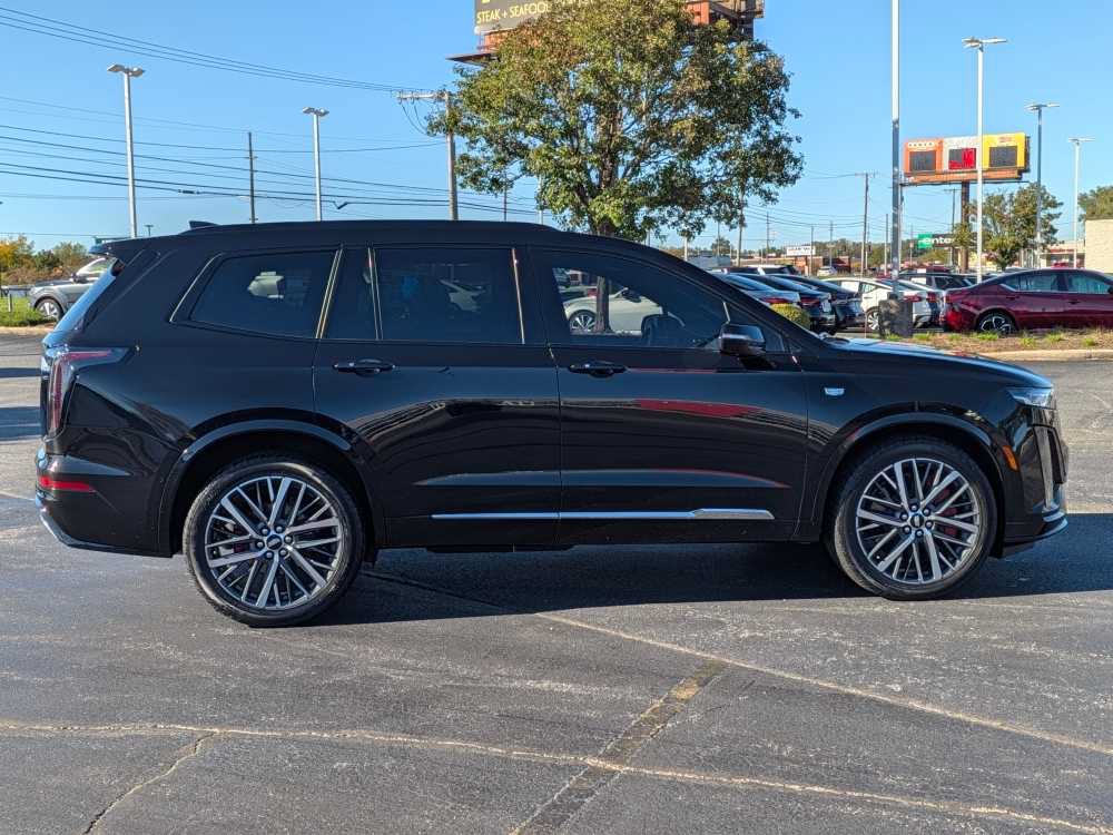 Used 2024 Cadillac XT6 Sport w/ Technology Package AWD/4WD image 8