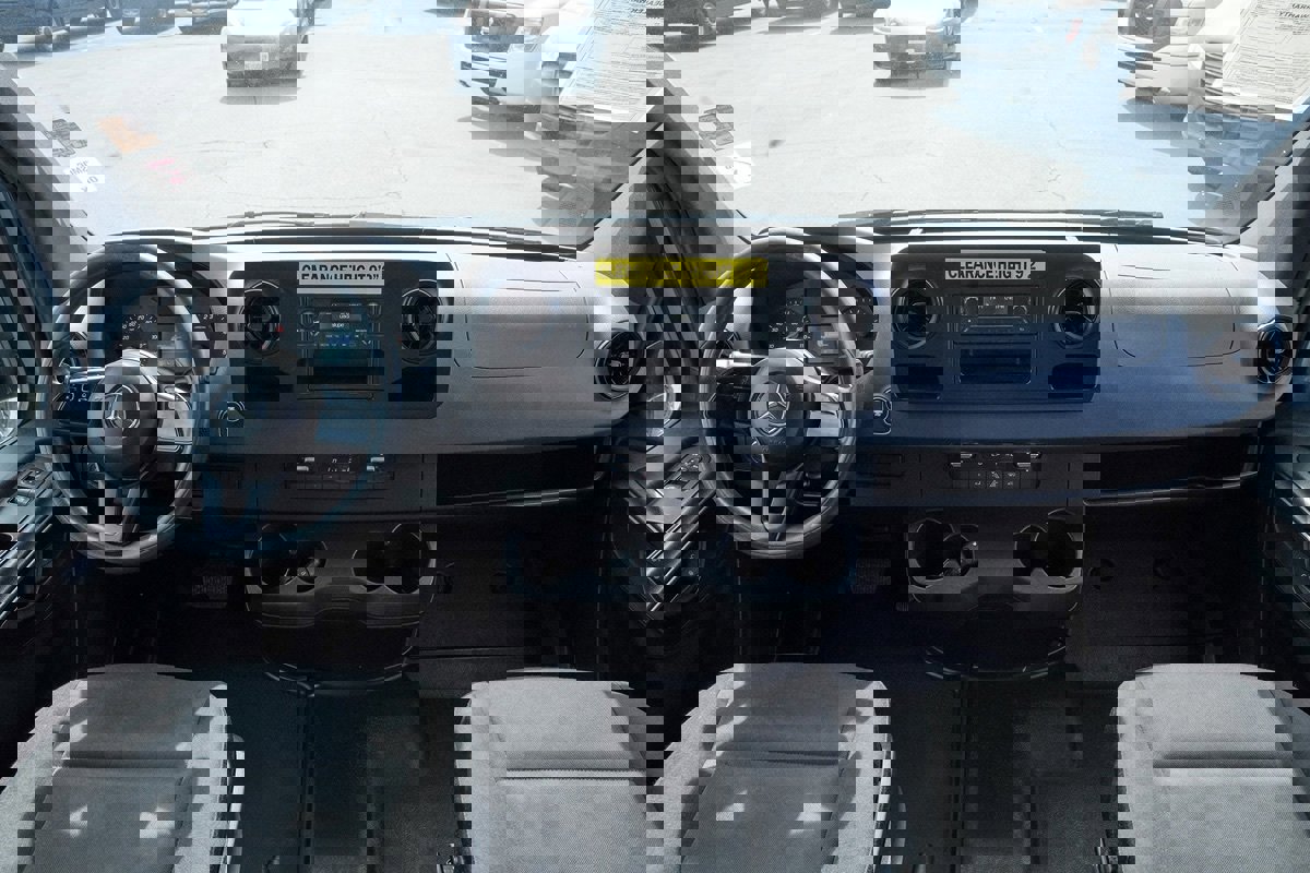 Used 2019 Mercedes-Benz Sprinter 144 image 12