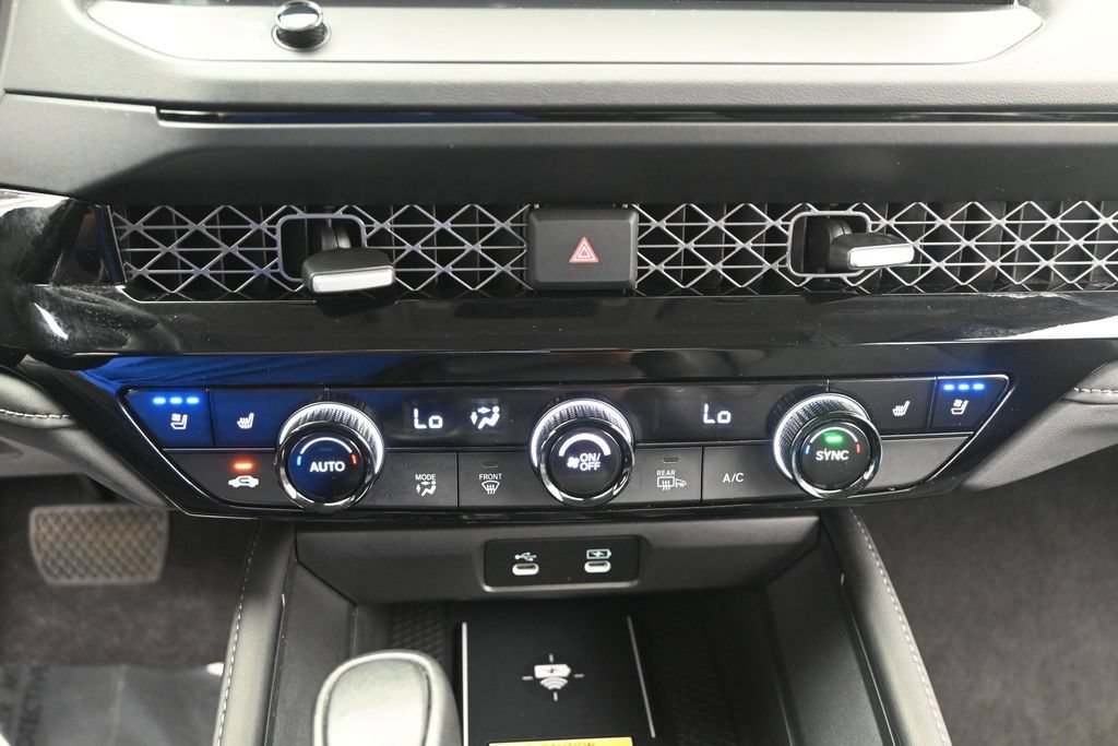 Used 2025 Honda Accord Touring image 17