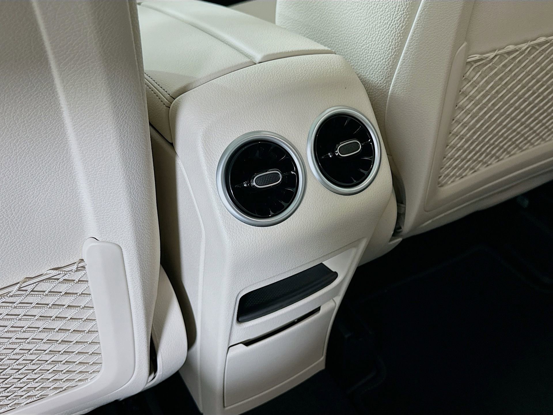 New 2026 Mercedes-Benz GLB 250 image 26