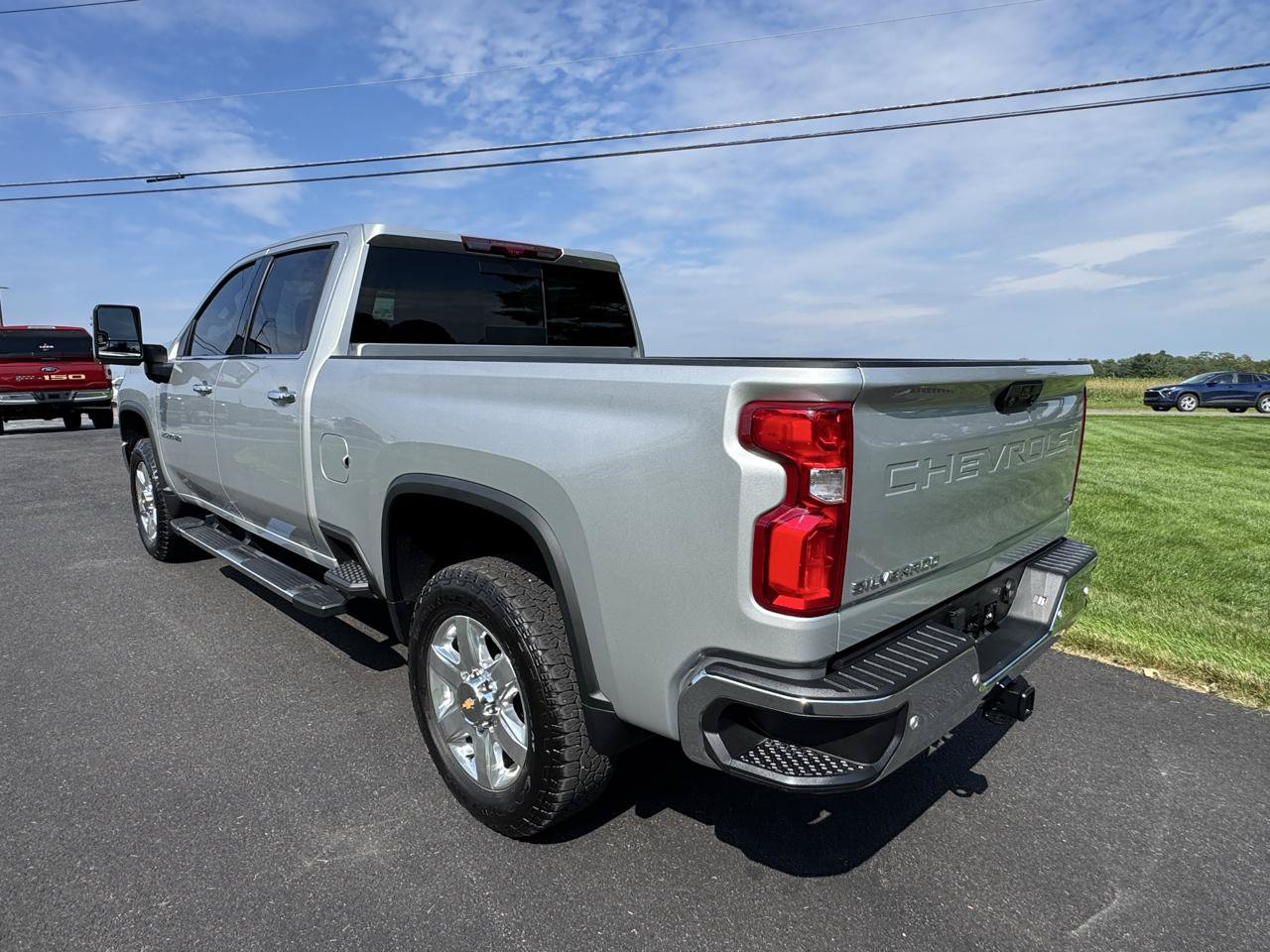 Used 2023 Chevrolet Silverado 2500 LTZ w/ LTZ Plus Package AWD/4WD image 4