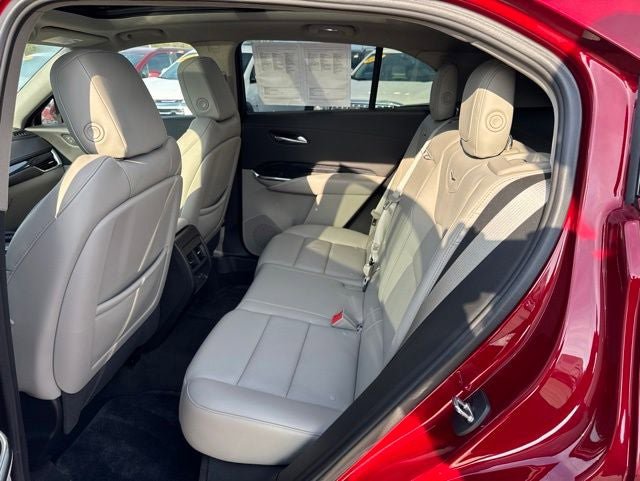 Used 2023 Cadillac XT4 Premium Luxury w/ Technology Package FWD image 18