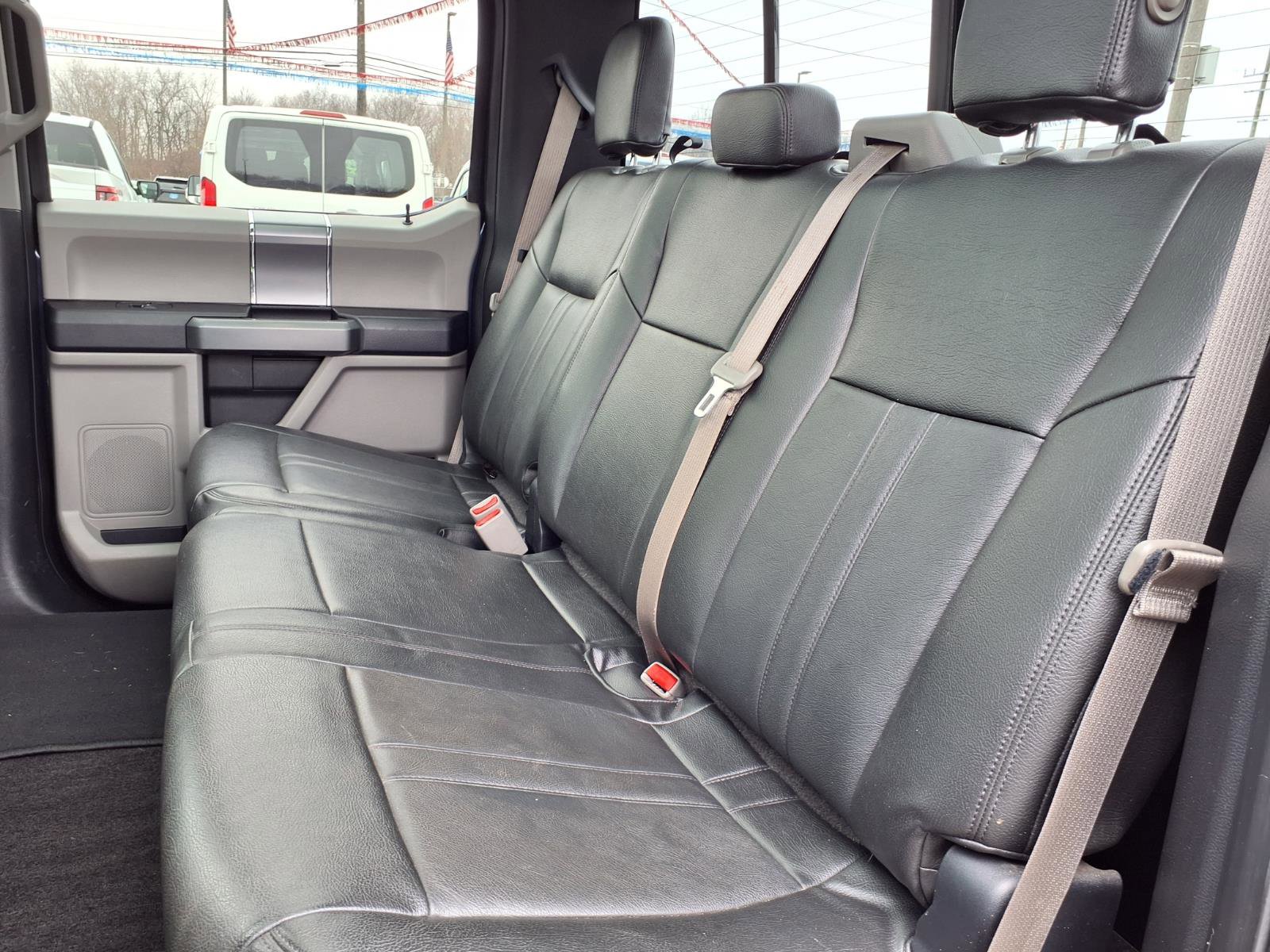 Used 2016 Ford F150 XLT w/ Equipment Group 302A Luxury image 8