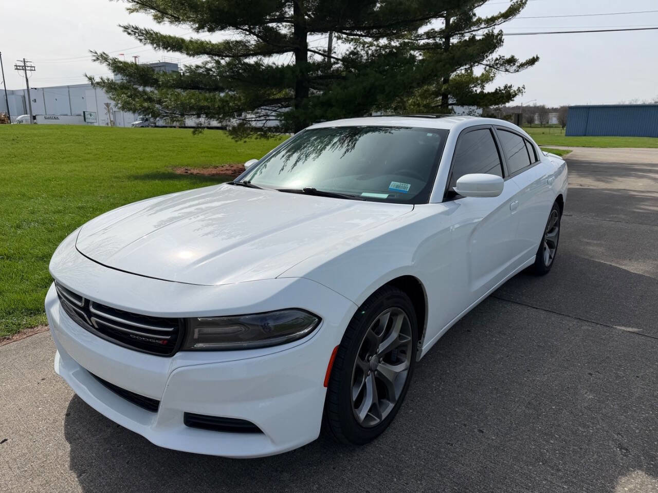 Used 2015 Dodge Charger SE w/ Power Sunroof Group image 10