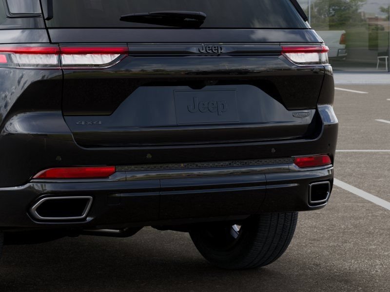 New 2025 Jeep Grand Cherokee Summit AWD/4WD image 14