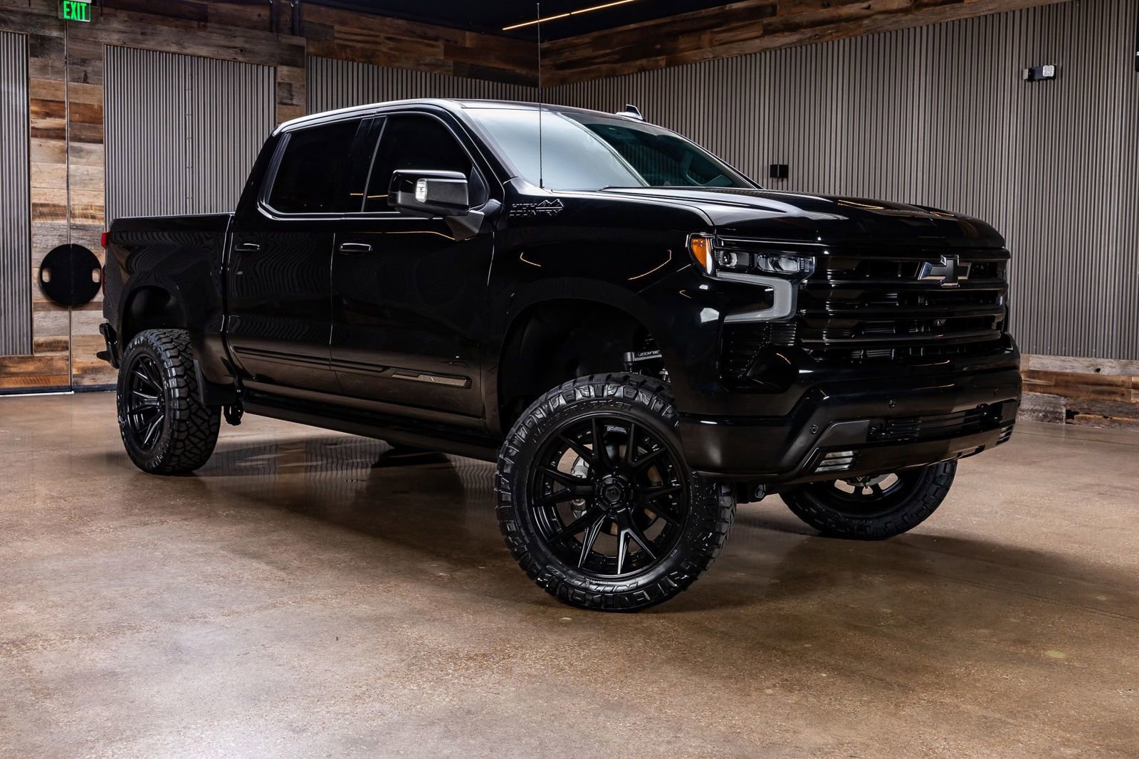 Used 2025 Chevrolet Silverado 1500 High Country w/ High Country Premium Package