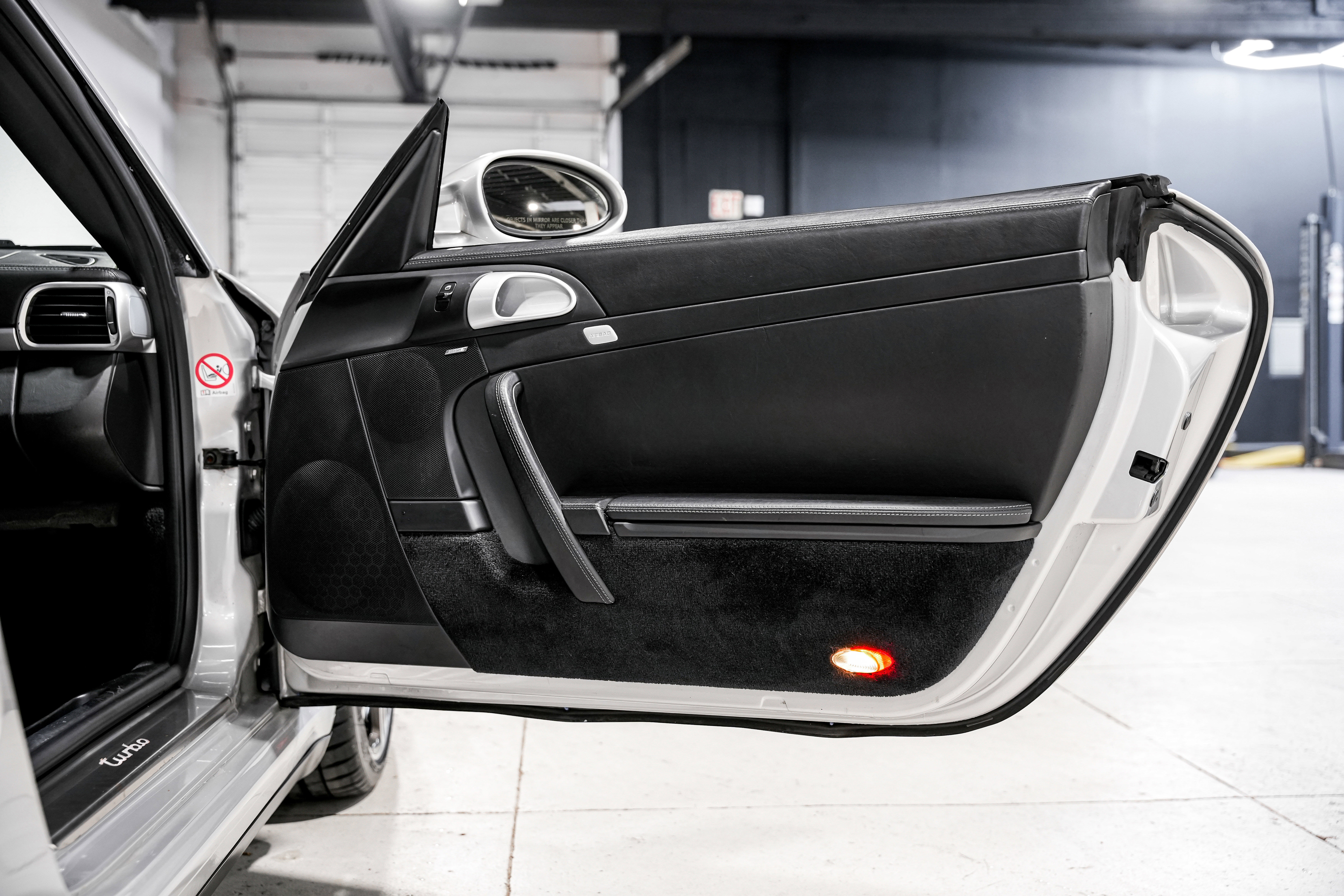 Used 2007 Porsche 911 Turbo AWD/4WD image 21