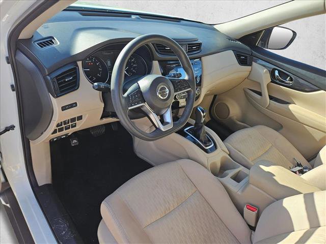 Used 2017 Nissan Rogue S w/ Appearance Package FWD image 14