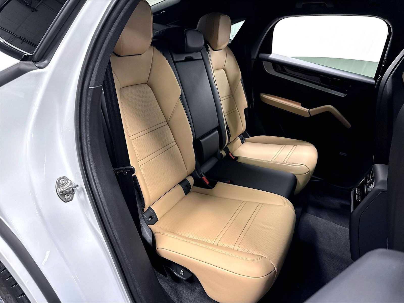 New 2026 Porsche Cayenne S AWD/4WD image 29