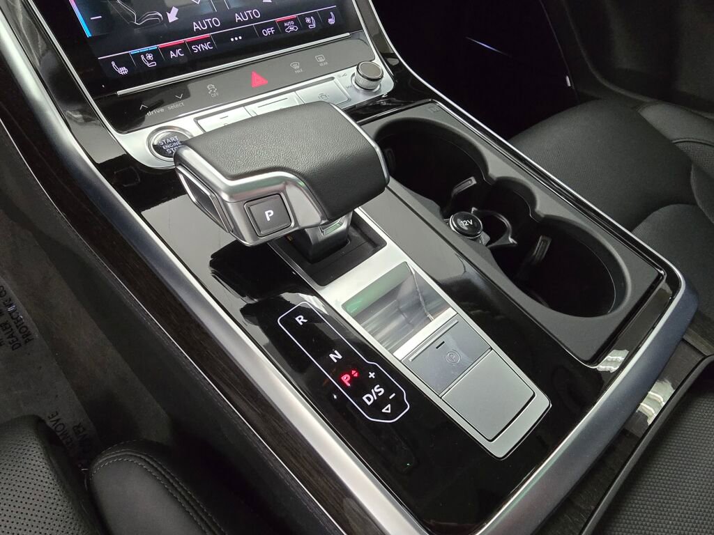 Used 2023 Audi Q7 3.0T Prestige image 15