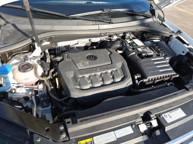 Used 2020 Volkswagen Tiguan SE R-Line image 27