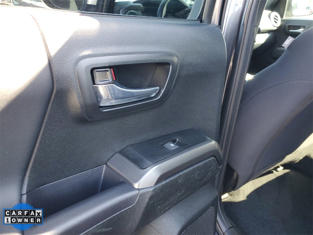 Used 2023 Toyota Tacoma TRD Off-Road image 14