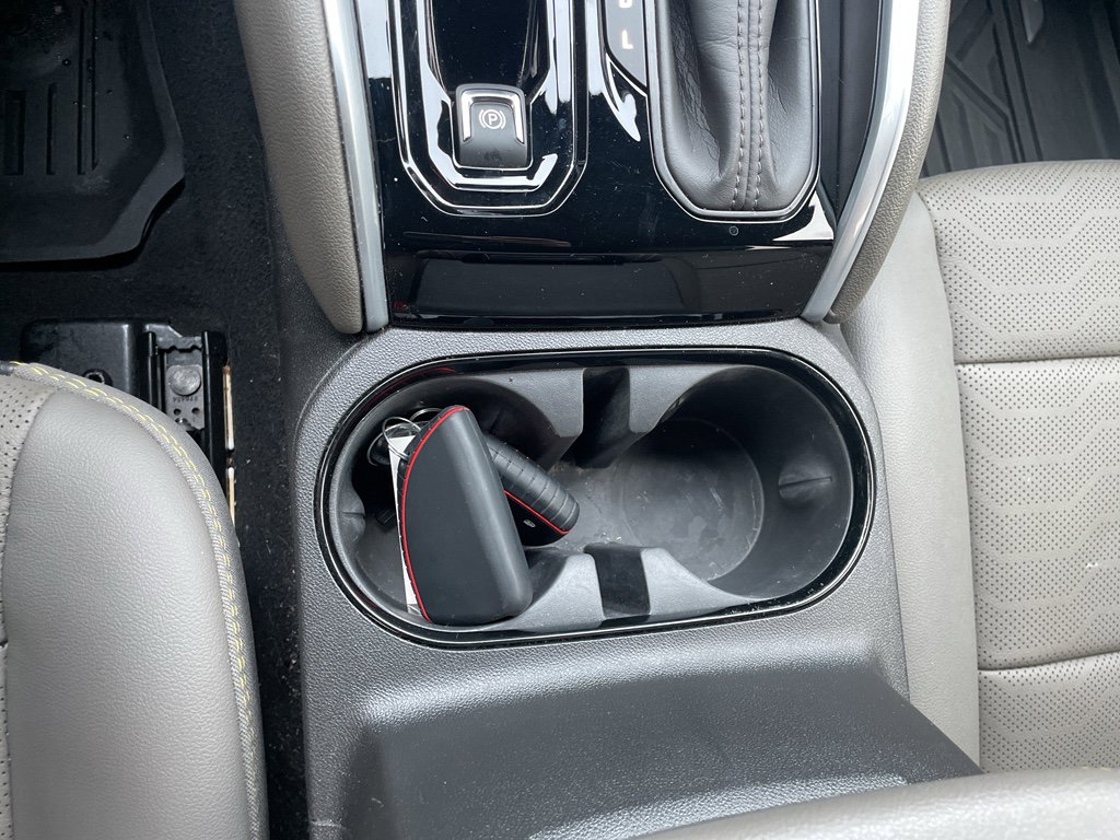 Used 2024 Chevrolet Colorado ZR2 w/ ZR2 Convenience Package III image 38