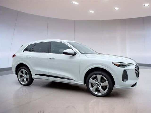 New 2025 Audi Q5 Premium Plus image 1
