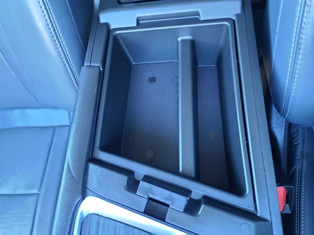 Used 2018 Buick Enclave Essence image 23