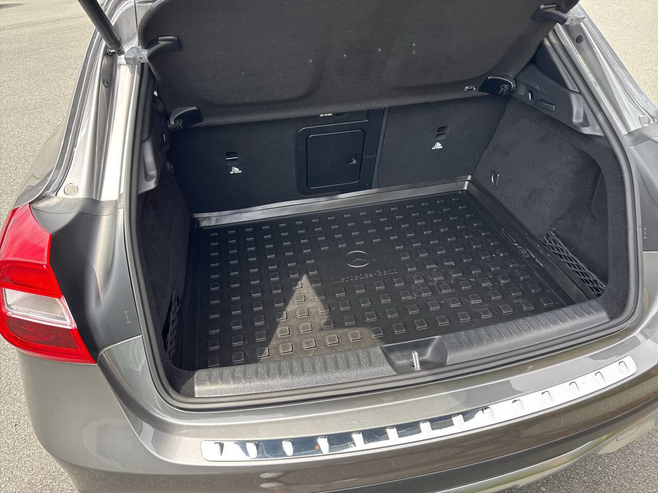 Used 2018 Mercedes-Benz GLA 250 4MATIC image 32