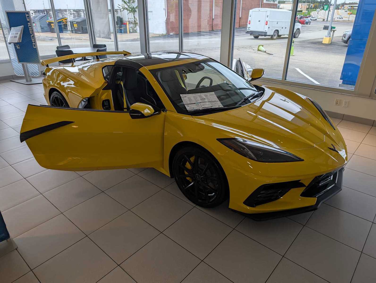 New 2027 Chevrolet Corvette Stingray Coupe w/ Z51 Performance Package RWD image 15