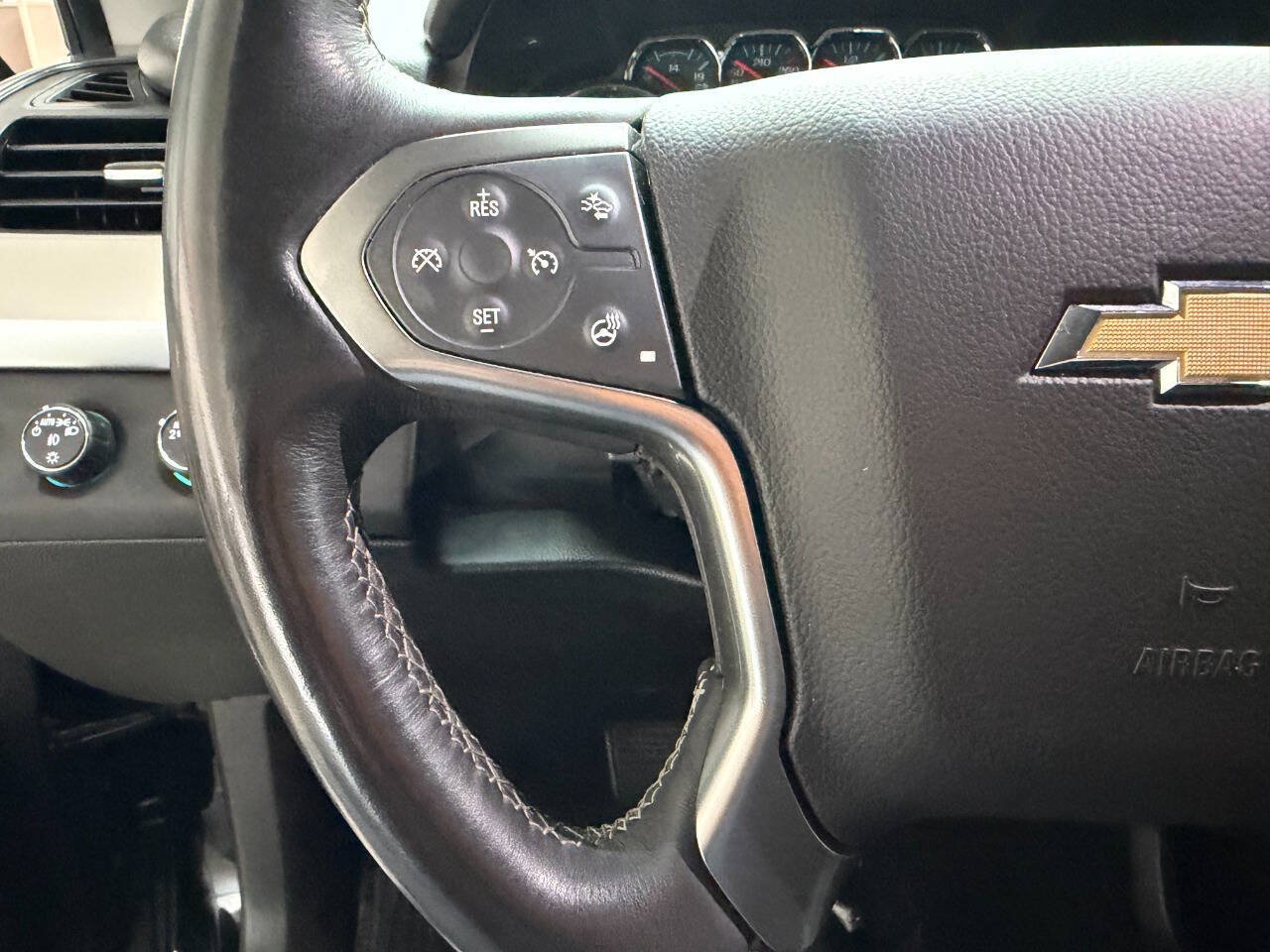 Used 2017 Chevrolet Suburban LT AWD/4WD image 24