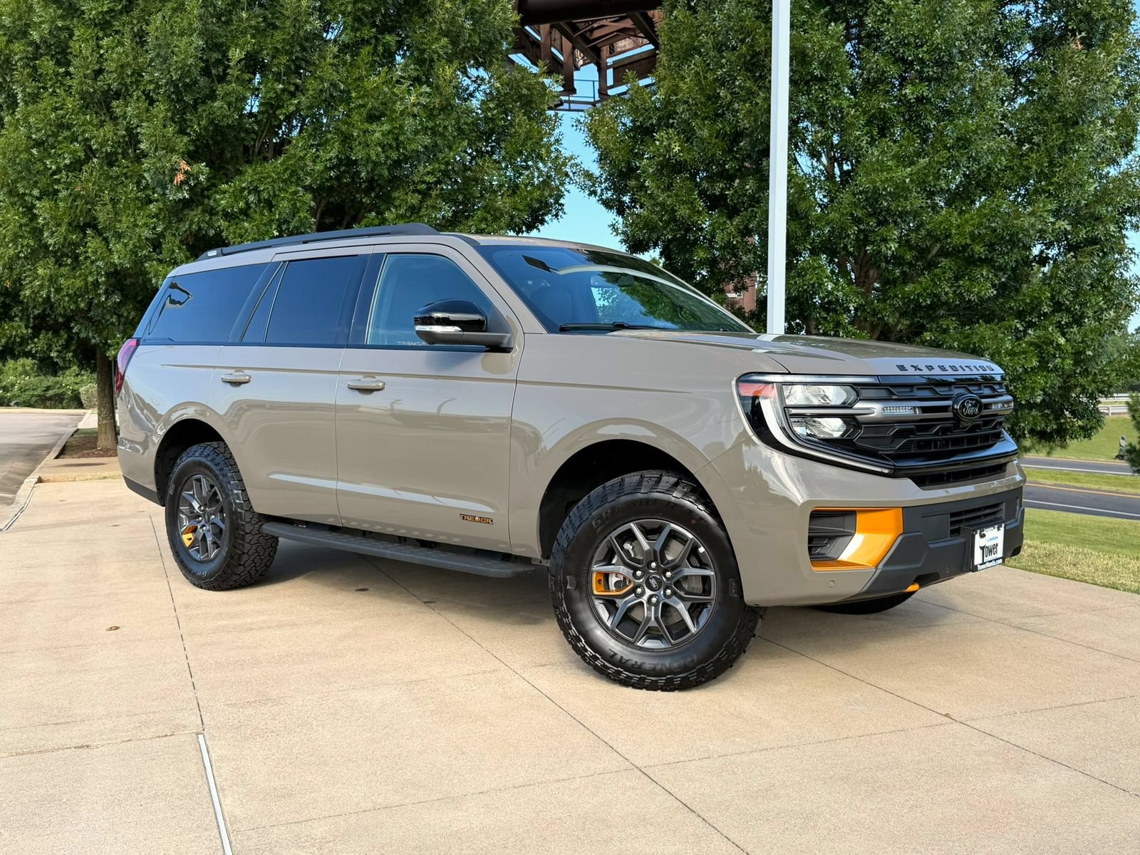 Used 2026 Ford Expedition Tremor AWD/4WD 360° Tour