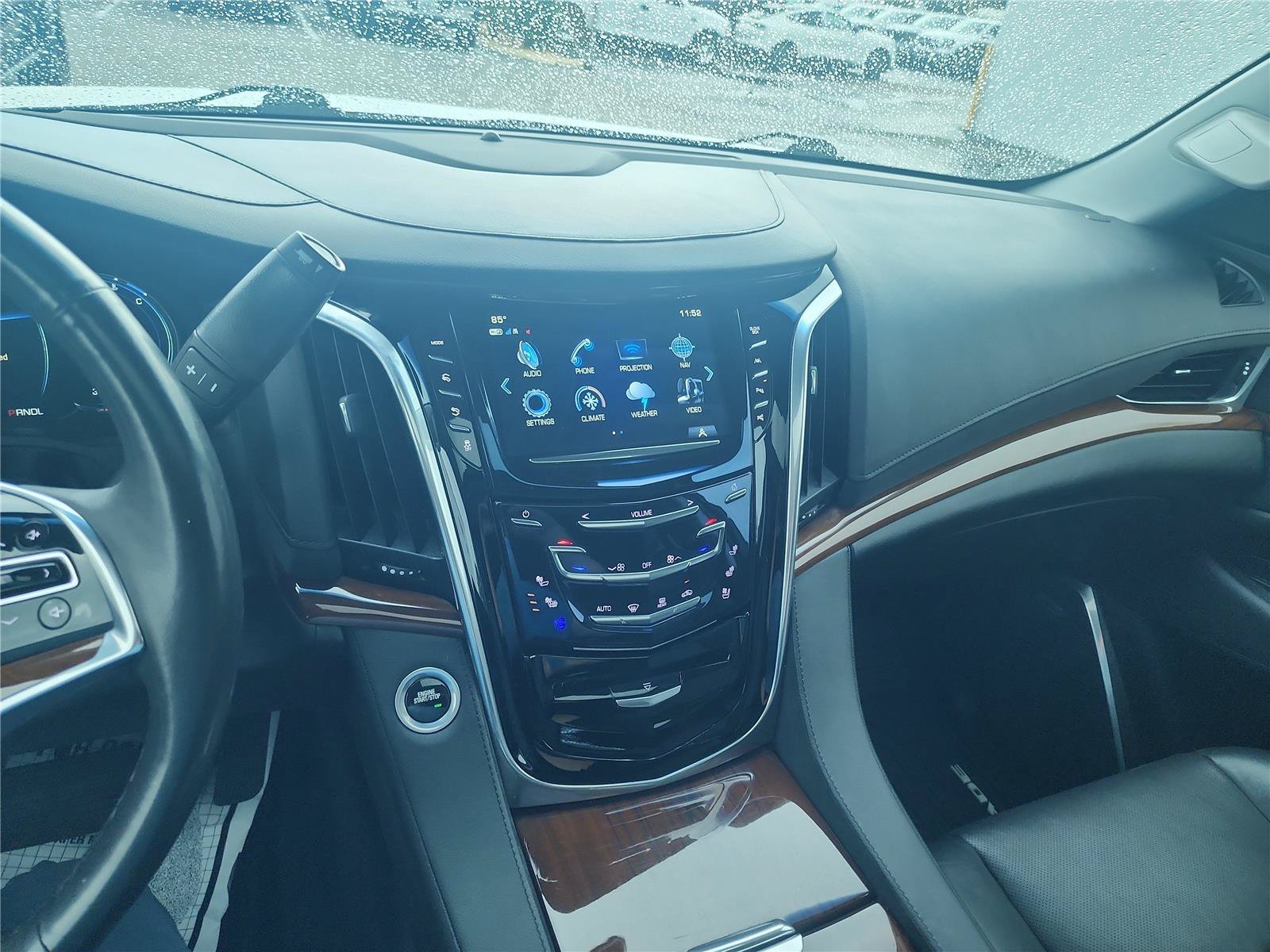 Used 2019 Cadillac Escalade ESV Luxury RWD image 35